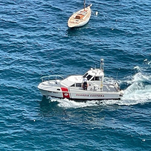 Cetara, rubato gommone da 10mila euro: Guardia Costiera lo ritrova a Vietri sul Mare