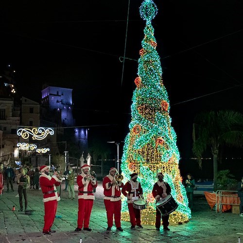 Accensione luminarie a Cetara<br />&copy; Comune di Cetara