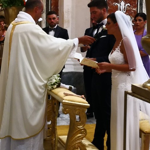 Per Alfonso e Federica è arrivato il gran giorno: "Questo matrimonio s'ha da fare... OGGI!"