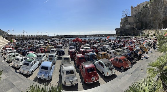 A Cetara il primo Raduno di Auto e Moto d'epoca: passione, motori e beneficenza il 31 maggio