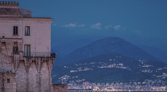 Scatto d'autore: la Torre Vicereale di Cetara immortalata dall'obiettivo di Carlo de Felice