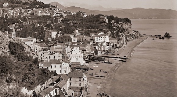 Vietri sul Mare nel 1913: culla della ceramica e ponte tra storia e arte